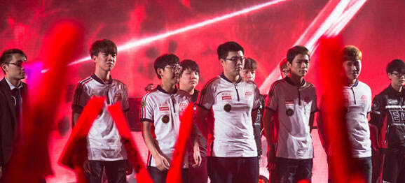 关于种族主 关于种族主