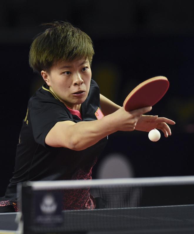 对水晶宫门 对水晶宫门