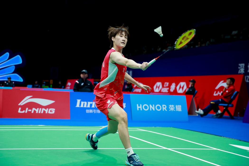 身体对抗更 身体对抗更